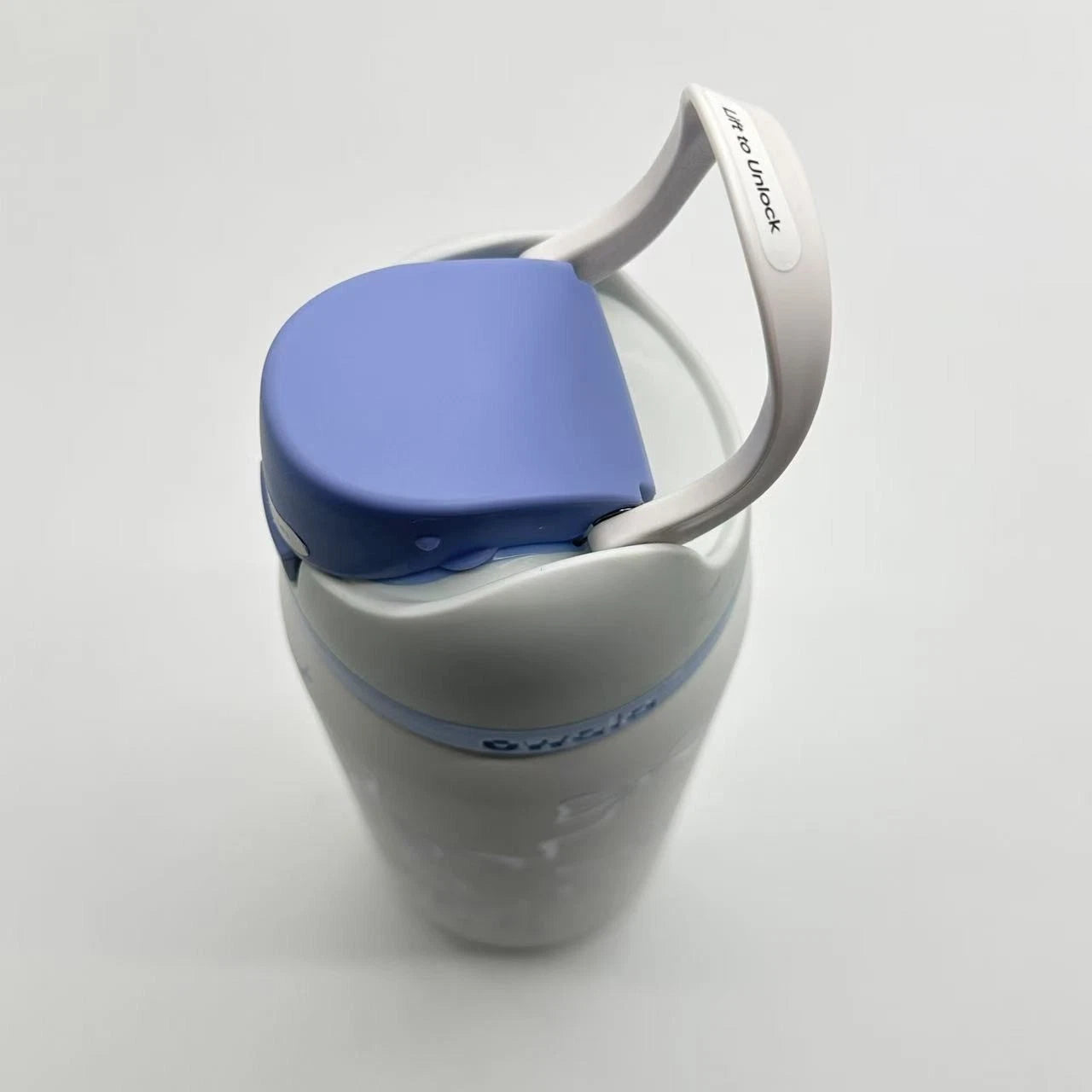 Owala 32oz FreeSip Water Bottle – Tied & True Blue Bows Limited Edition   LSHDJ