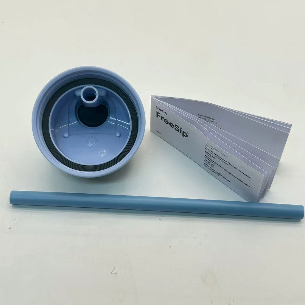 Owala 24oz FreeSip Water Bottle – Urban Outfitters Exclusive Blue Bow 3D Print   M24oz-HDJ